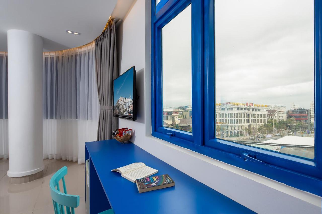 Chill Box Premier- Beach Hotel Da Nang Bagian luar foto