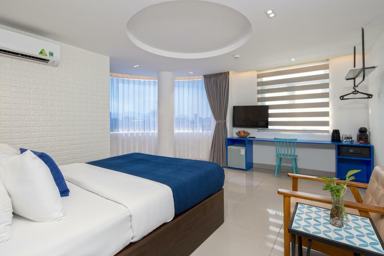 Chill Box Premier- Beach Hotel Da Nang Bagian luar foto